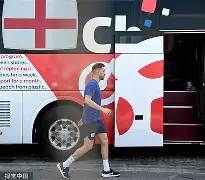 实时比分-利物浦无缘决赛,遗憾告别四强之旅